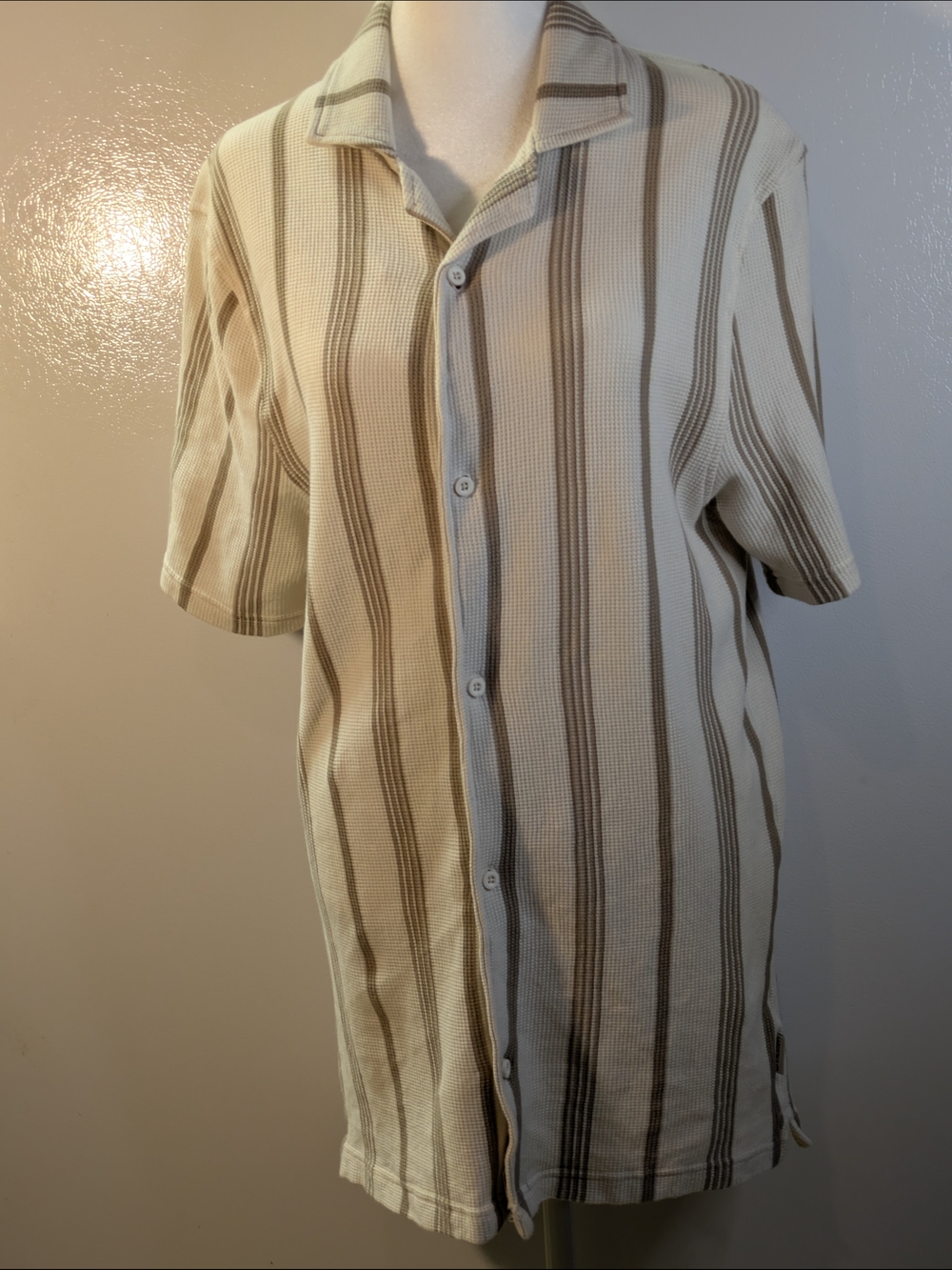 Larsson & Co men's Cream & Brown Vertical Stripe Short-Sleeve Shirt